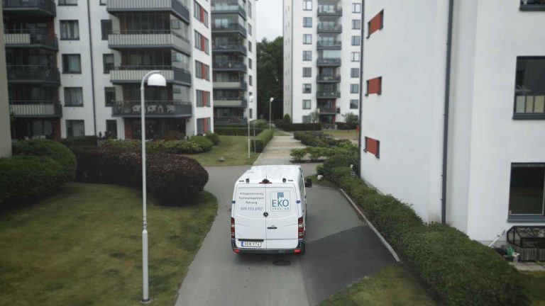 Fixar stopp i avlopp i Täby
